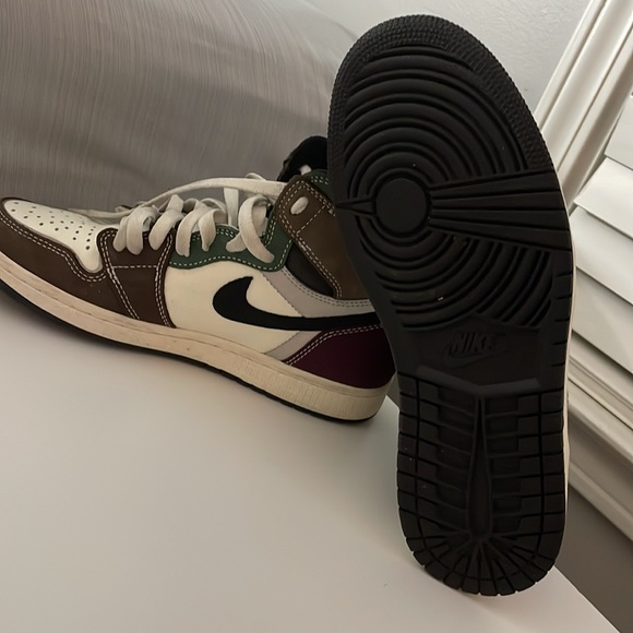 Air Jordan 1 High OG 'Hand Crafted' - Picture 2 of 2